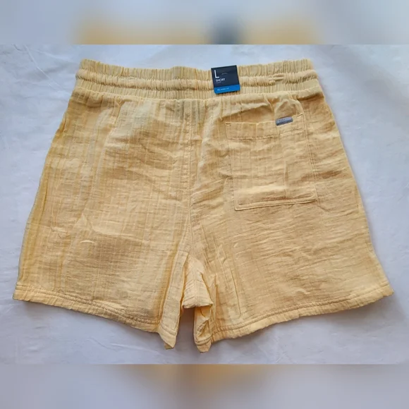 COLUMBIA Light Yellow Holly Hideaway Breezy Shorts - Size Large (NWT) - Picture 7 of 9